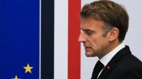 Макрон отказа да приеме оставката на вътрешния министър след безредиците във Франция