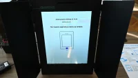 Няма да стане работата с гласуването с машини: Едва 420 от 4800 избиратели гласуваха в Градец, кметът иска обучение за работа с машините
