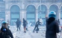 Италия изпраща 500 военни в Милано след безредиците през уикенда