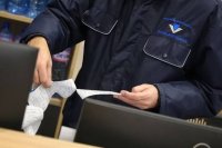 Три институции започват проверки в складовете на големите търговски вериги заради цените на храните