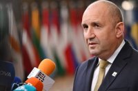 Румен Радев нападна "сглобкаджиите": На изборите в неделя ще избираме между мира и войната
