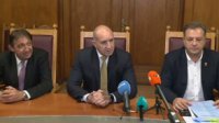 Радев обеща ускоряване на пътните проекти в Северна България и защита на социалните разходи в бюджета