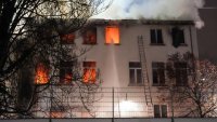 Мъж и 3-годишно дете от Кърджали загинаха при пожар в жилищна сграда в германския град Офенбах (СНИМКИ+ВИДЕО)