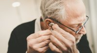 Лечението на загубата на слуха е свързано с намаляване на риска от ранна смърт и деменция